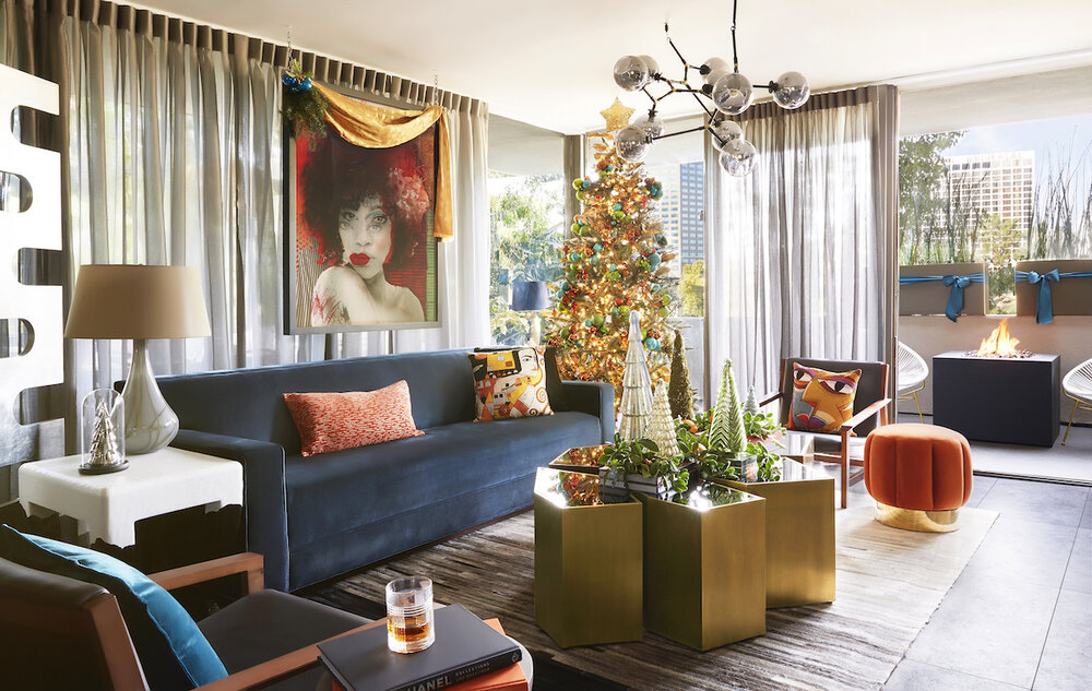 Pleasant Living Room Interior Design Idea for Holidays