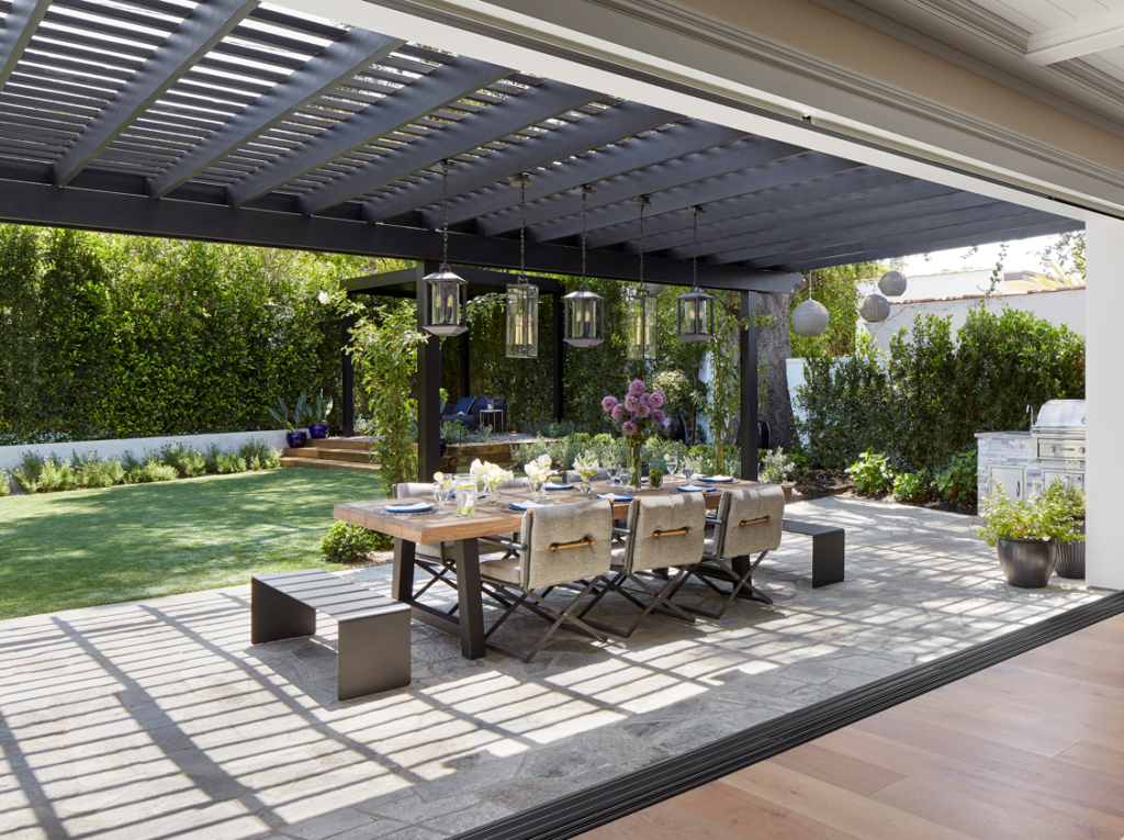 Outdoor Dining Table, Pergola, Outdoor dining